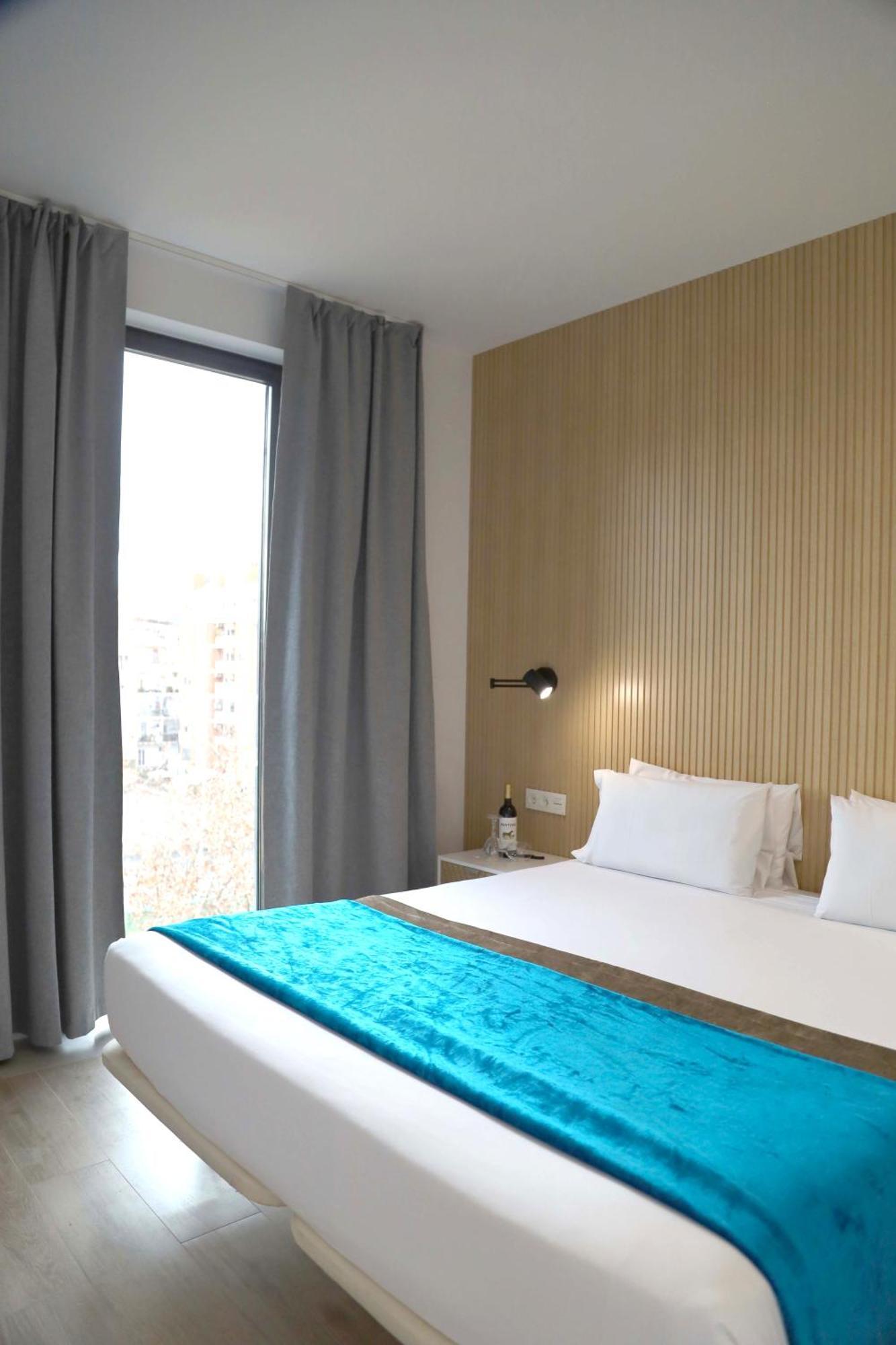 Cosmo Apartments Consell De Cent - Plaza Universitat Barcelona Luaran gambar